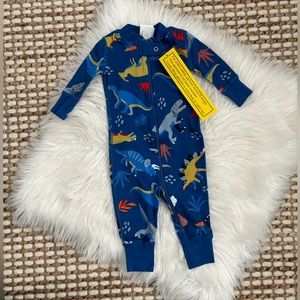 NEW ⚡️ HANNA ANDERSSON DINOSAUR JAMMIES